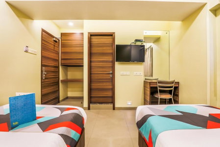 FabHotel Landmark Residency - Nr MIDC Turbhe, Navi Mumbai, India