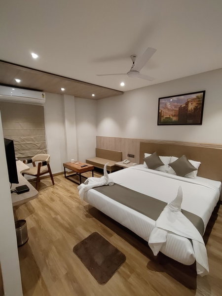 Firangipani Suites - A Corporate Boutique Hotel, Pānchuria, India