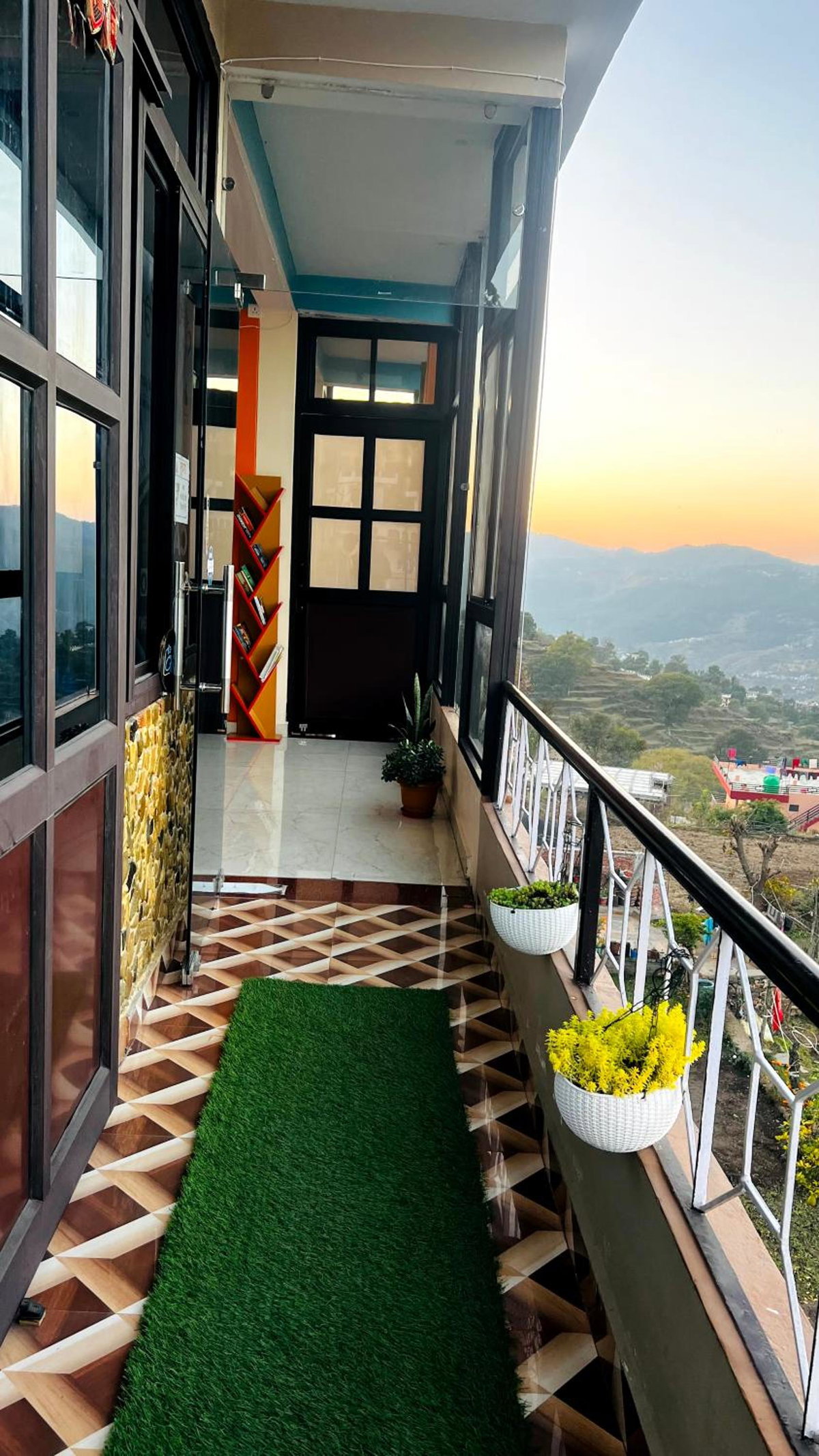 Hotel · MangalMurti Himalyan Hotel, Almora