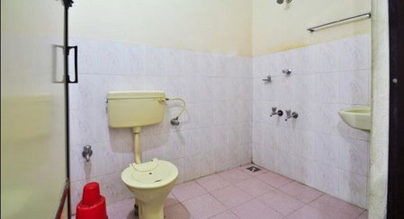 Hotel Srinivas, Cochin, India