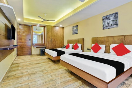Staybook Hotel Nitya Maharani Free Airport Pickup, New Delhi, India