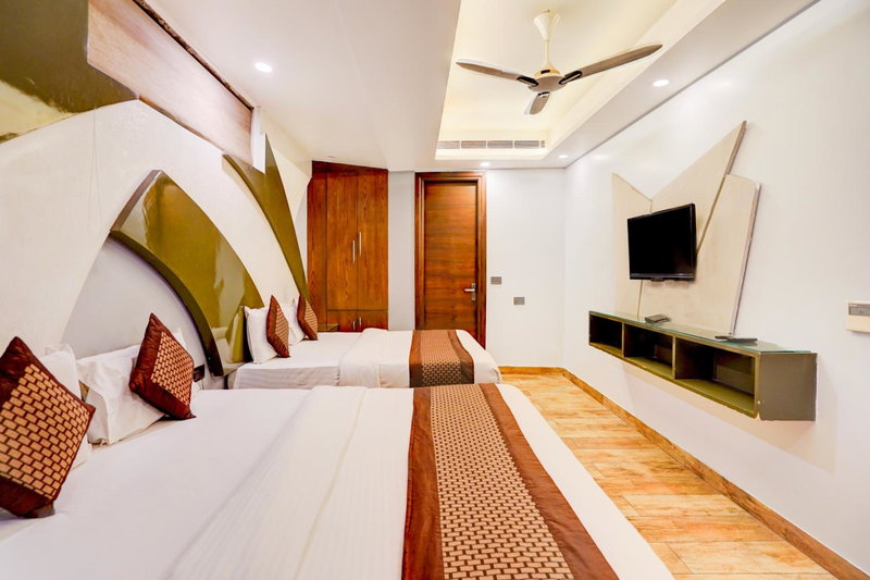 Staybook Hotel Nitya Maharani Free Airport Pickup, New Delhi, India
