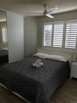 Bayviews & Harbourview Holiday Apartments, Mooloolaba, Australia