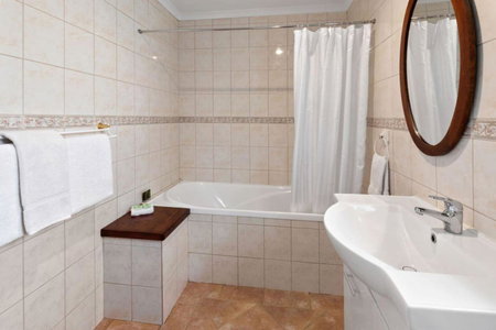 Clarendon Chalets, Mount Gambier, Australia