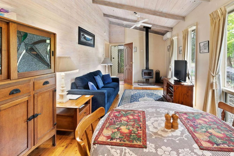 Clarendon Chalets, Mount Gambier, Australia