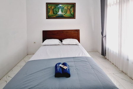 Ayani Guest House RedPartner, Blitar, Indonesia