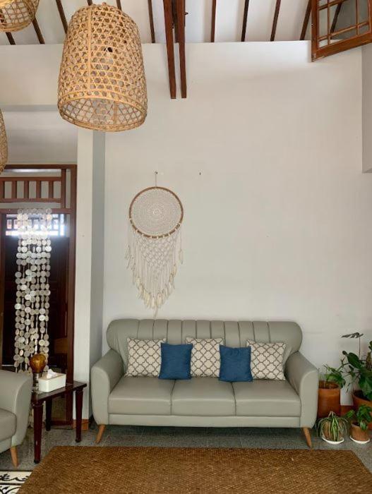 Rumah Canda, Bandung, Indonesia