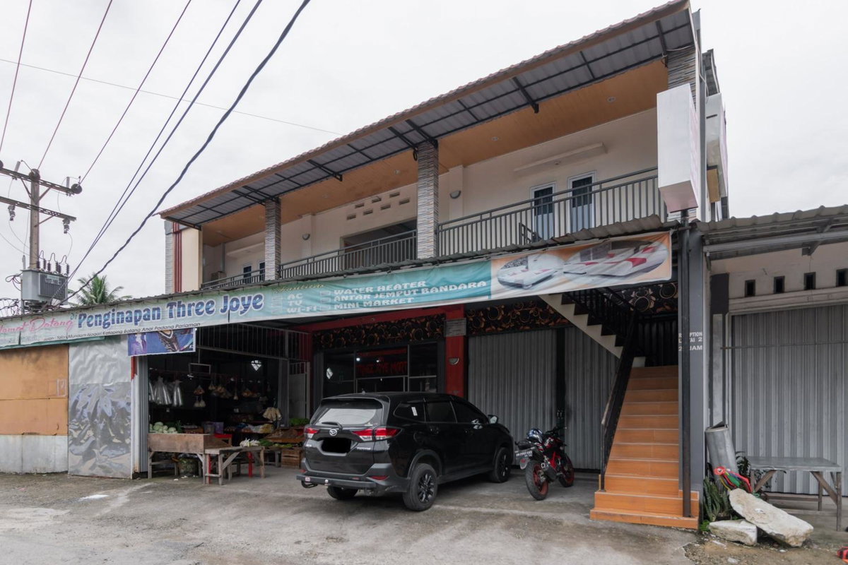 RedDoorz Syariah near Minangkabau International Aiport, Indonesia