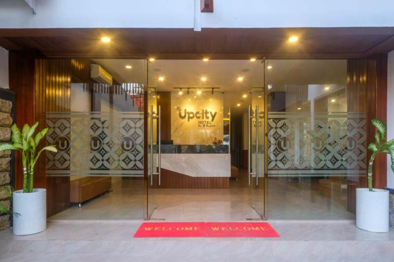 Upcity Hotel Simpang Lima By Sajiwa, Semarang, Indonesia