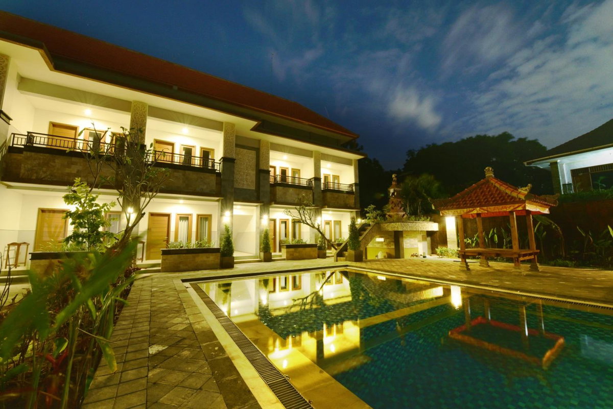 Le Lima, Indonesia