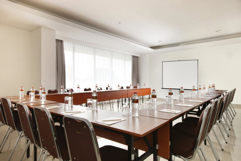 Amaris Hotel Serpong Tangerang, Serpong, Indonesia