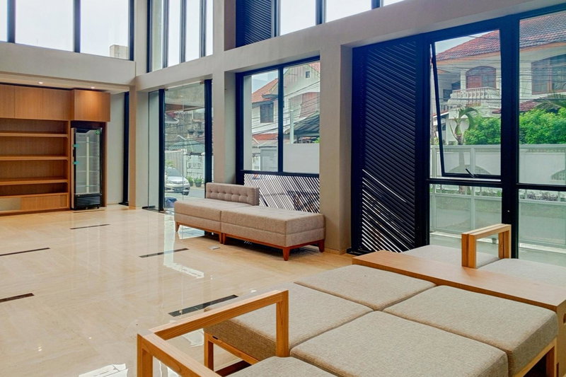 Urbanview Hotel Puri Indah, Jakarta, Indonesia