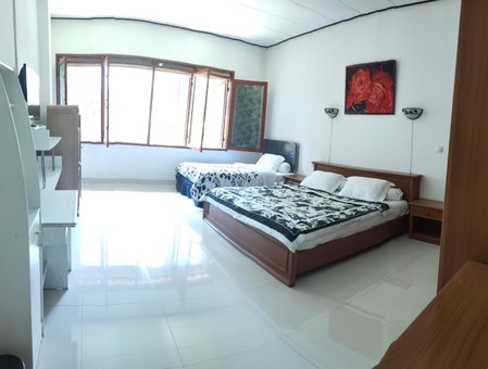 chez FAUSTINE, Bandung, Indonesia