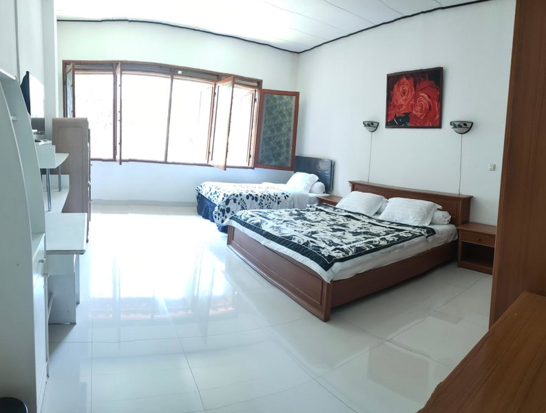 chez FAUSTINE, Bandung, Indonesia