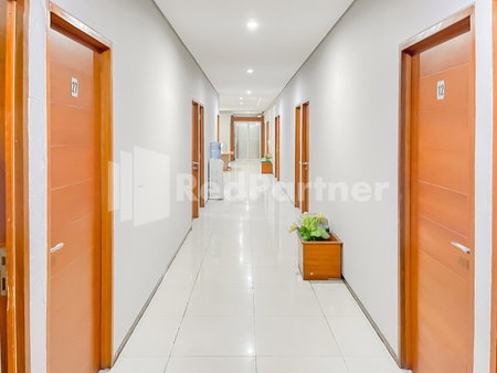 Sang Surya GuestHouse Syariah Near RS Hasan Sadikin Mitra RedDoorz, Bandung, Indonesia