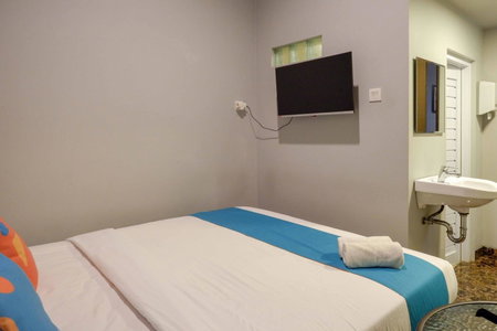 Sans Hotel Empress Simpang Lima, Semarang, Indonesia