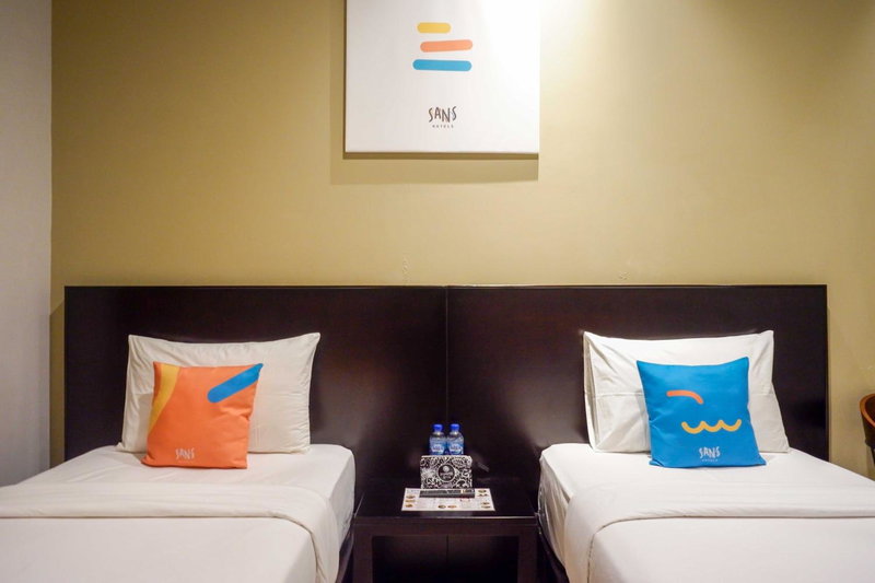 Sans Hotel Empress Simpang Lima, Semarang, Indonesia