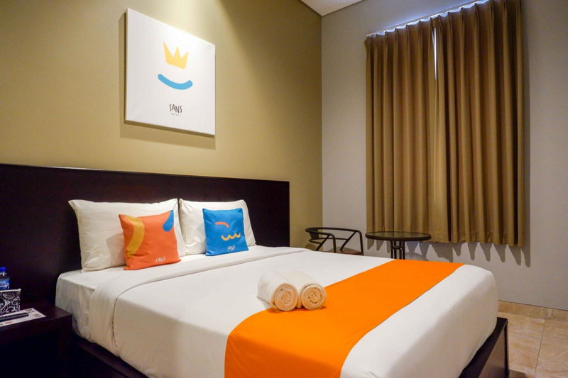 Sans Hotel Empress Simpang Lima, Semarang, Indonesia
