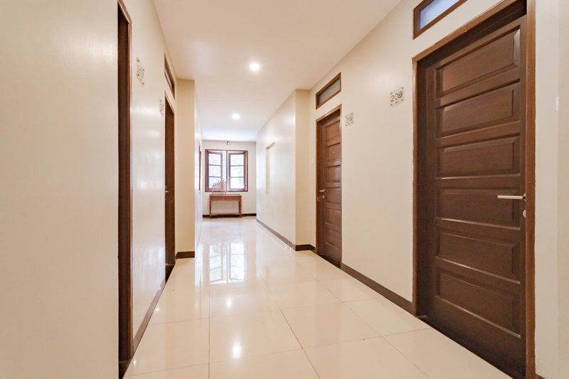 RedDoorz near Simpang Dago 2, Bandung, Indonesia