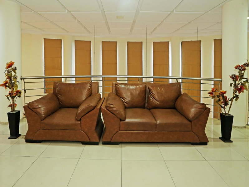 Super OYO Townhouse OAK Hotel Fiducia Serpong, Serpong, Indonesia