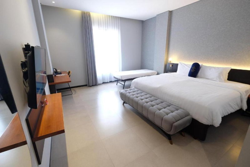 Hotel Youstay Semarang by Sinergi, Kalibanteng-lor, Indonesia