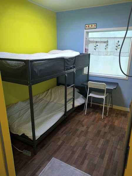 24 Guesthouse Sinchon Avenuel, Seoul, South Korea