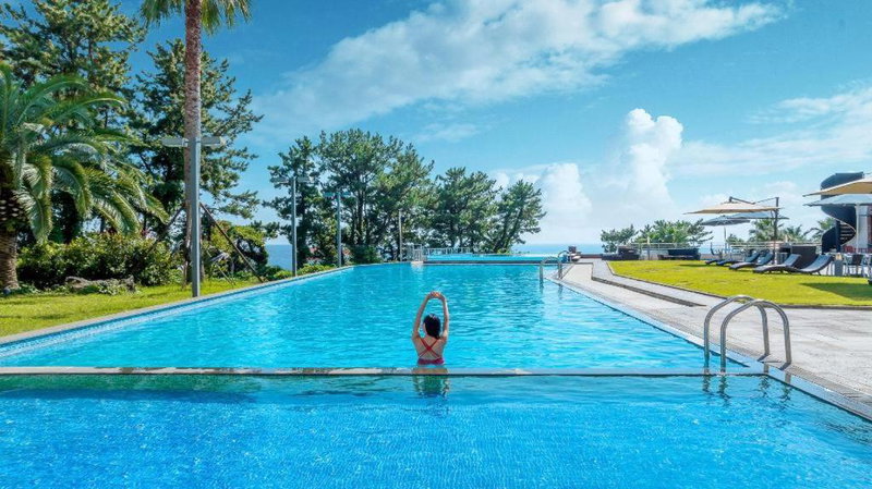 Dam and Roo Resort, Seogwipo, South Korea