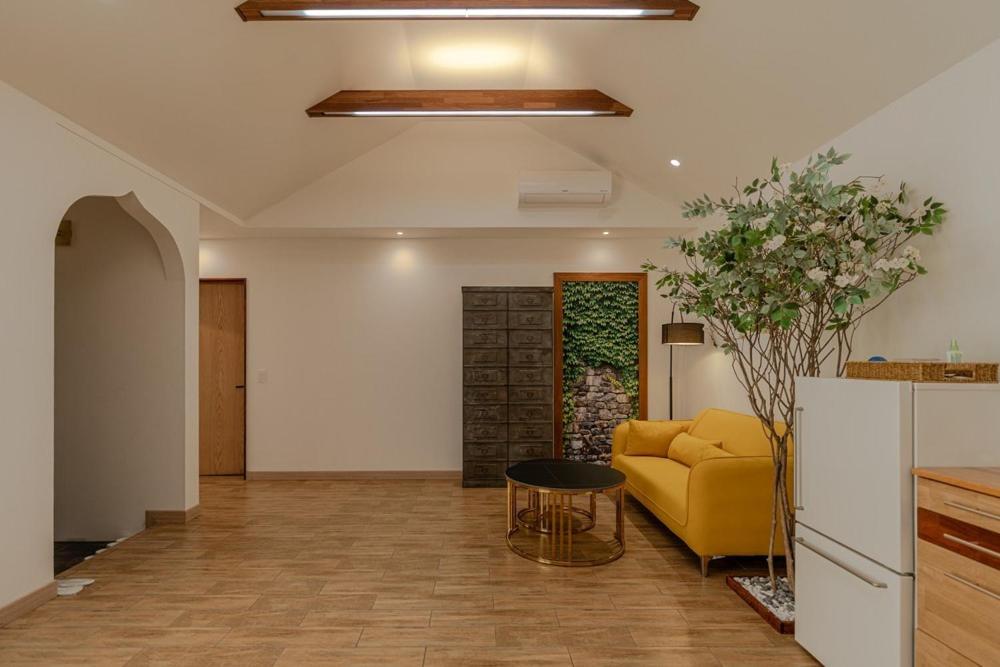 Jeju Cheongsu-ri Haru Private Pension, South Korea