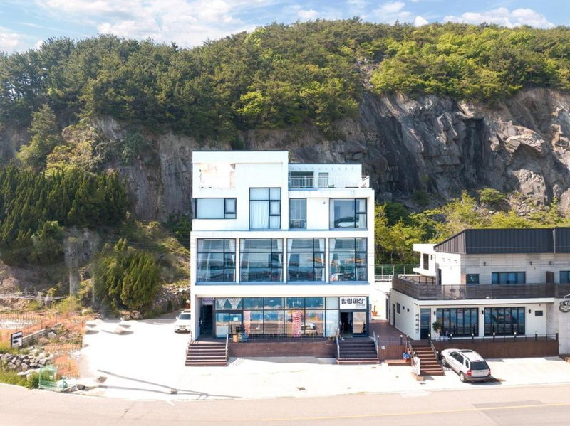 Namhae Red Wave Pension, Namhae, South Korea