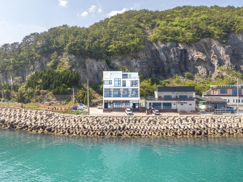Namhae Red Wave Pension, Namhae, South Korea