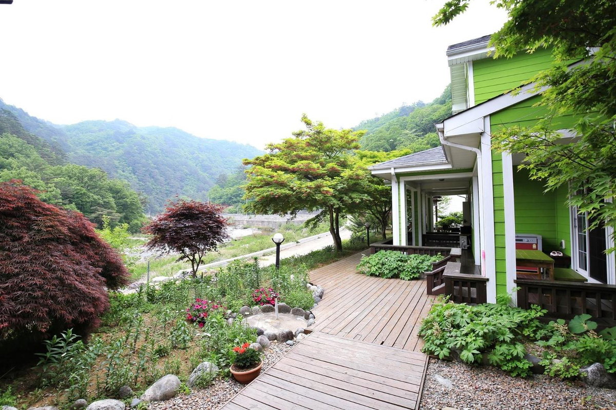 Hotel · Yang Yang Sangol Yeohang Pension, Yangyang
