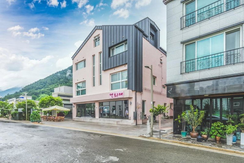 Yeonhuijae Pool Villa Private Beomeo Branch, Yangsan, South Korea
