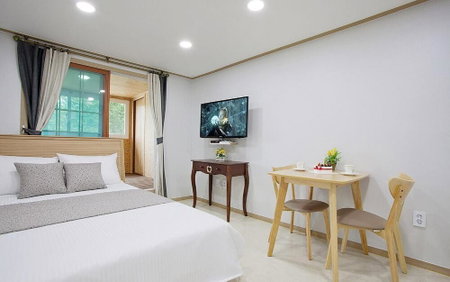 Kangchon Pine Tree Pension, Chuncheon, South Korea