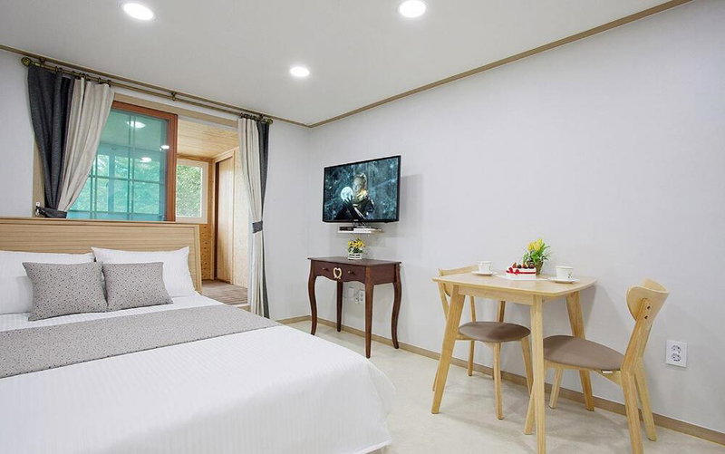 Kangchon Pine Tree Pension, Chuncheon, South Korea