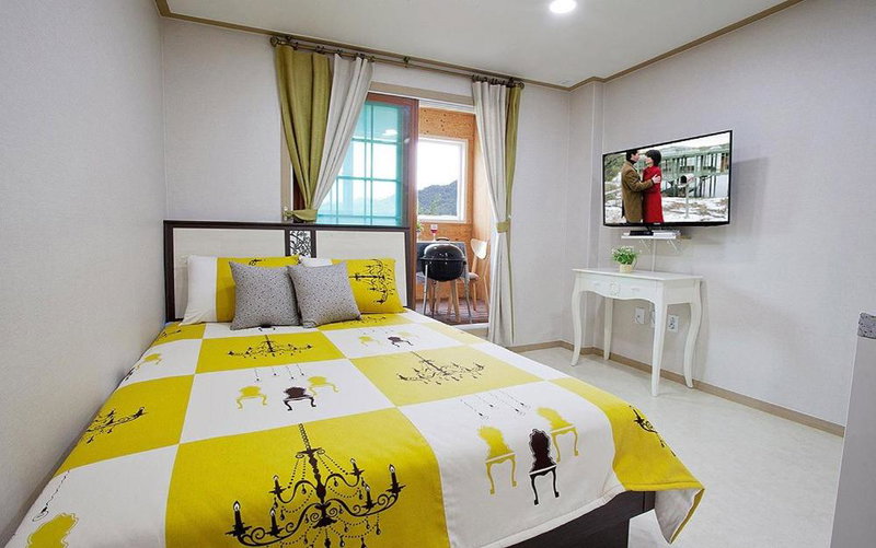 Kangchon Pine Tree Pension, Chuncheon, South Korea
