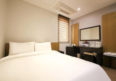 Aju business hotel, Geoje, South Korea