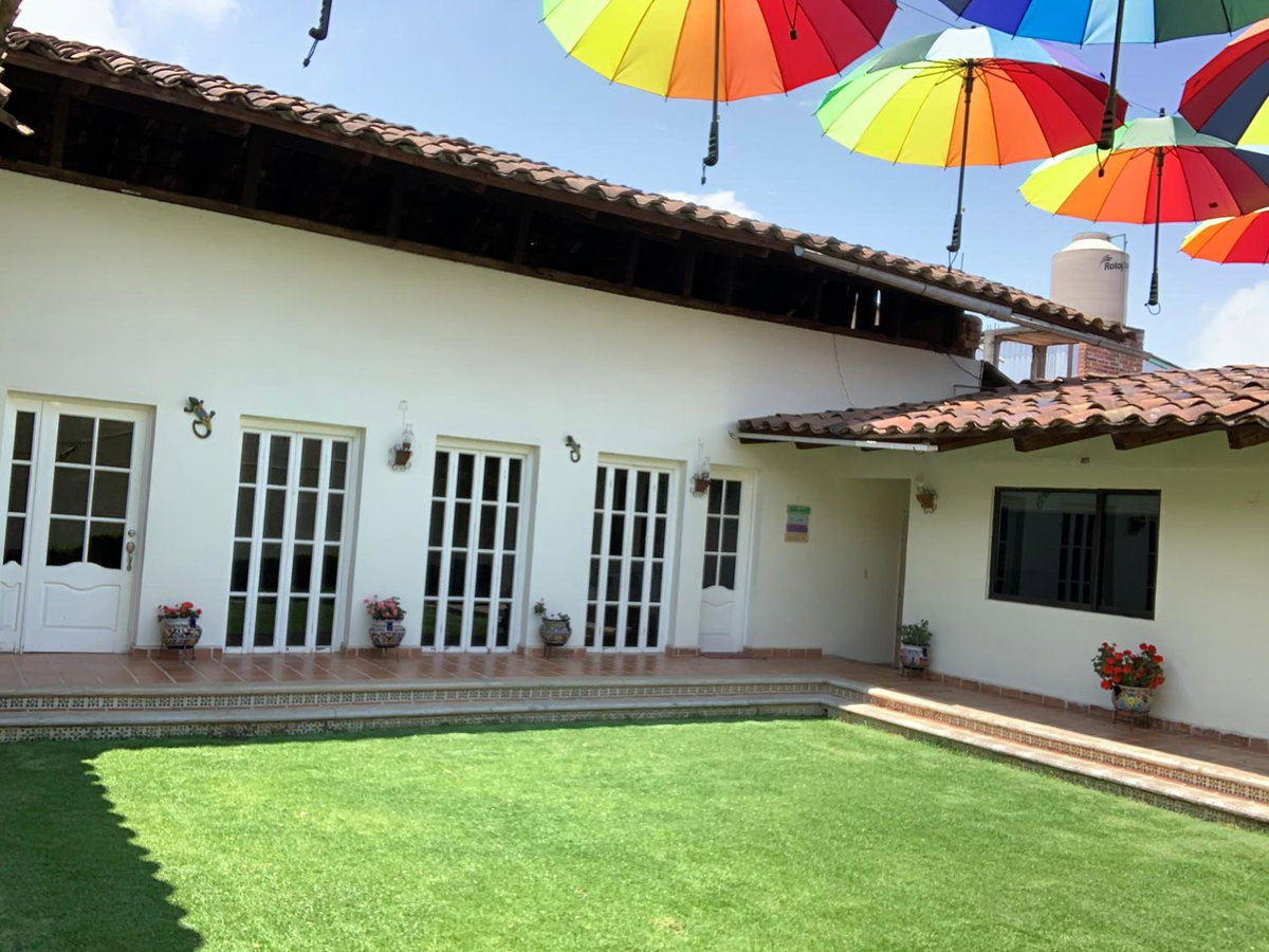 Casa Sánchez, Mexico