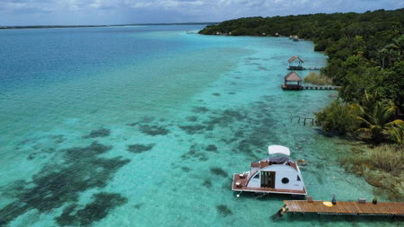 Bleibe- Quédate!, Bacalar, Mexico