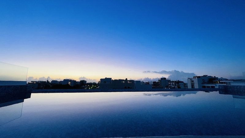 WIN DAY Playa - Hotel Express, Playa del Carmen, Mexico