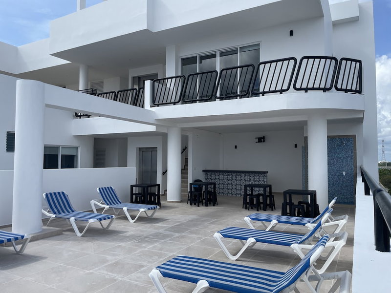WIN DAY Playa - Hotel Express, Playa del Carmen, Mexico