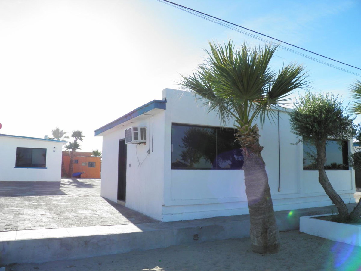 #36 Bungalow Seaside Hotel & Victors RV Park, Mexico