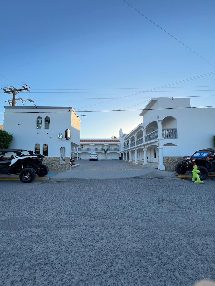 Hotel Alexander, Mexico