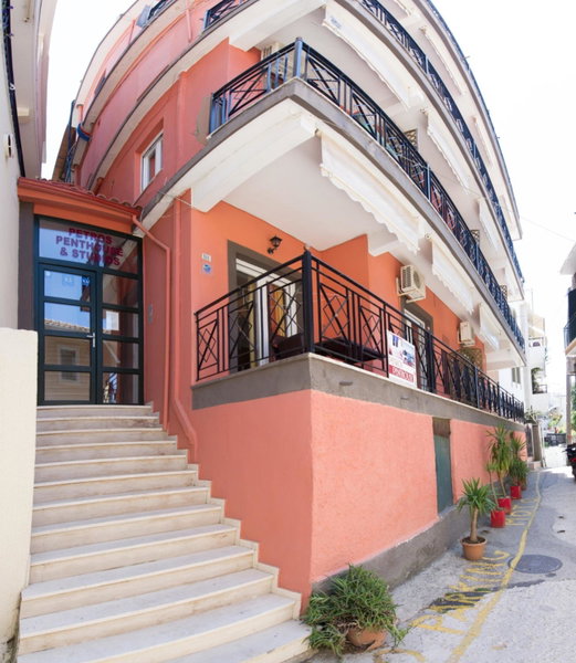 Petros Penthouse, Parga, Greece