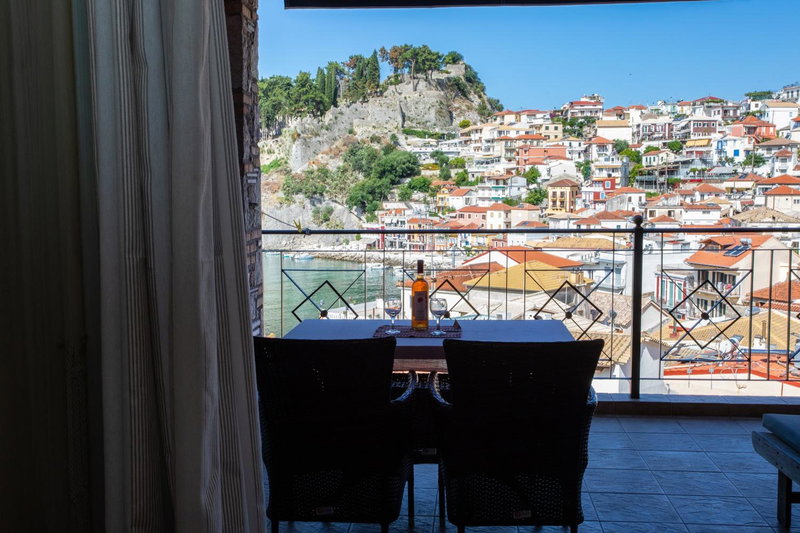 Petros Penthouse, Parga, Greece