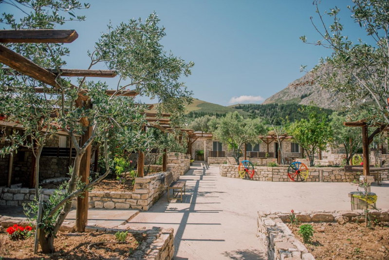 Acrocorinth Apartments, Korinthos, Greece