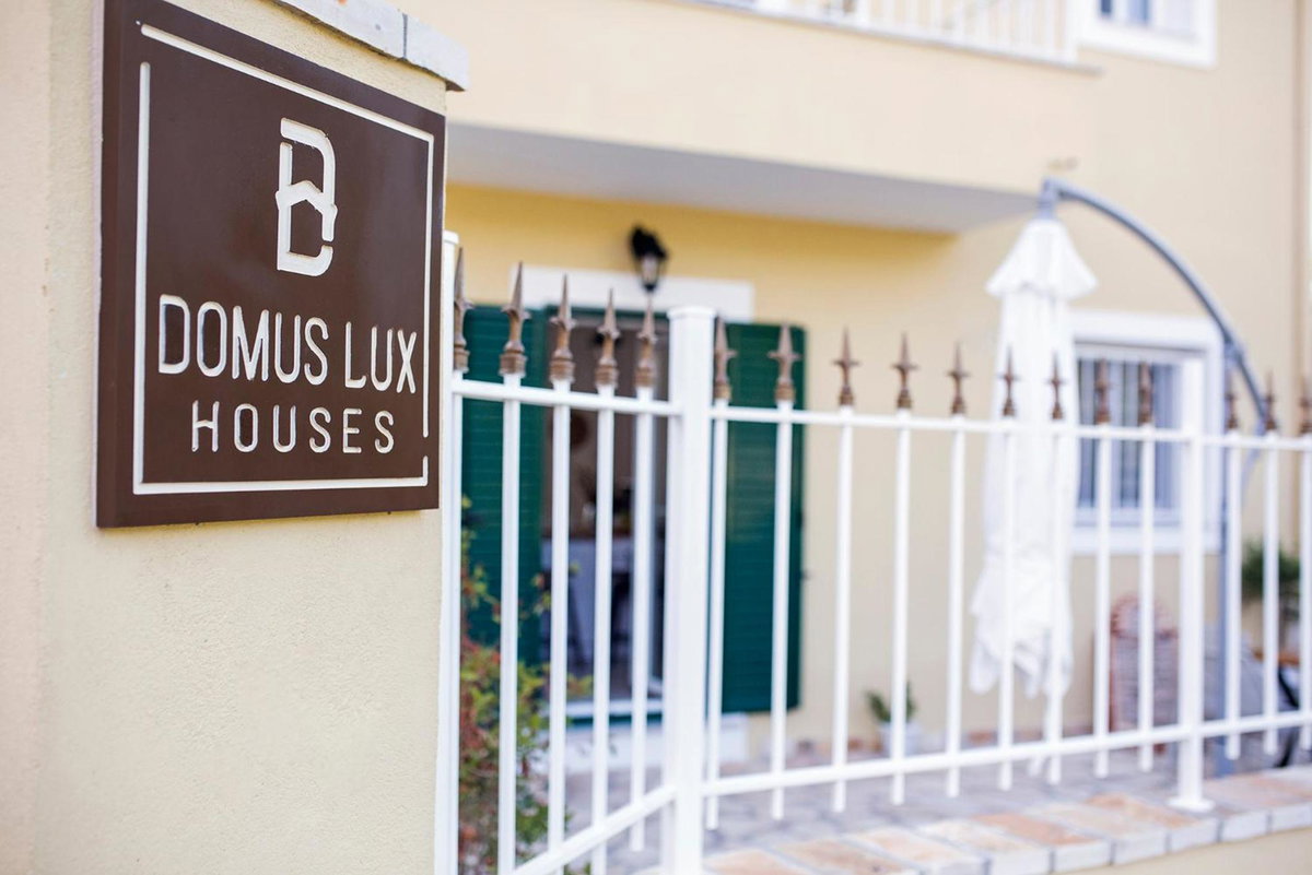 Domus Lux Houses by Konnect, Greece