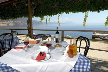 Ilia Mare, Istiaia-Aidipsos, Greece