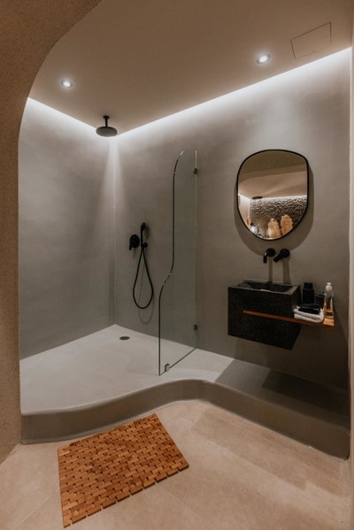 ONYM Curated Villas, Plaka, Greece
