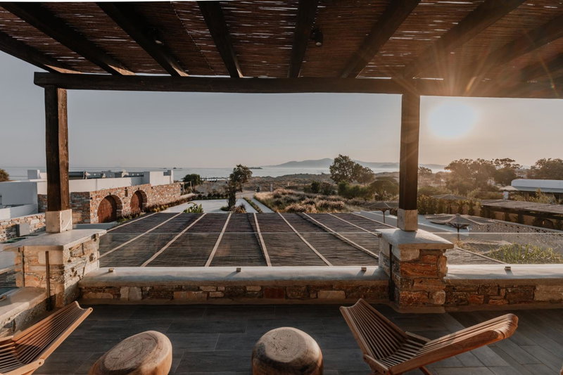 ONYM Curated Villas, Plaka, Greece