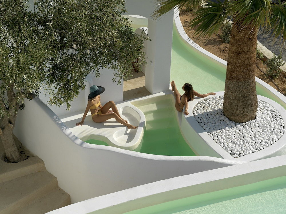 Aloni Hotel, Greece